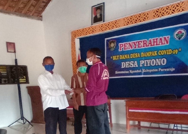 PENYALURAN BLT DD TAHAP 3 DESA PIYONO