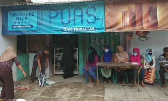 PENYALURAN BANTUAN PANGAN NON TUNAI (BPNT) BULAN JULI e-WARONG DESA NGOMBOL