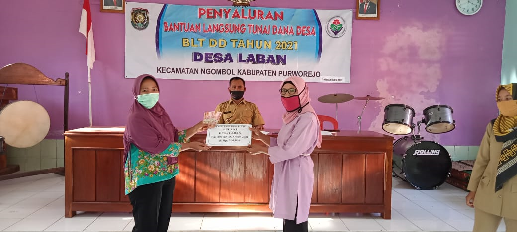 PENYALURAN BLT DD 2021 BULAN KESATU DESA LABAN