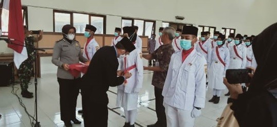 PENGUKUHAN PASKIBRA HUT RI 77 KECAMATAN NGOMBOL