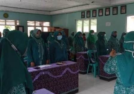 RAPAT KONSULTASI TIM PENGGERAK PKK GLONDONGAN RASUKAN